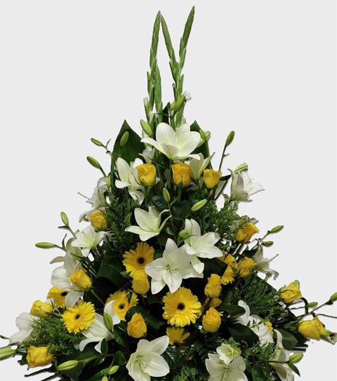 Centro Suelo Decorativo Amarillo y Blanco